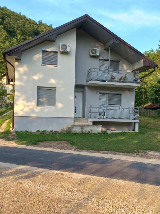 Omar & Una Apartmani Bihać Extérieur photo